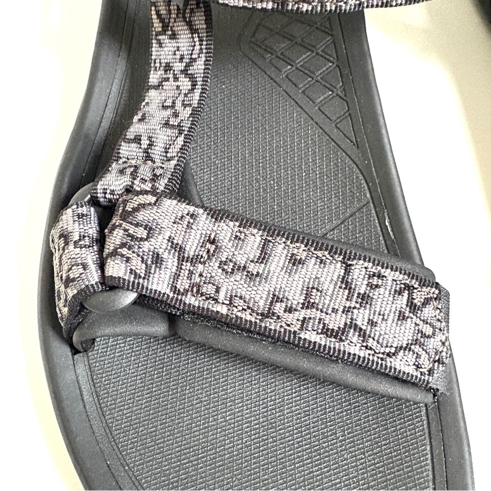 Teva | NWOT Men’s Terra Fi 5 Universal Magma Black and Gray Sandal Size 10 - Picture 3 of 7
